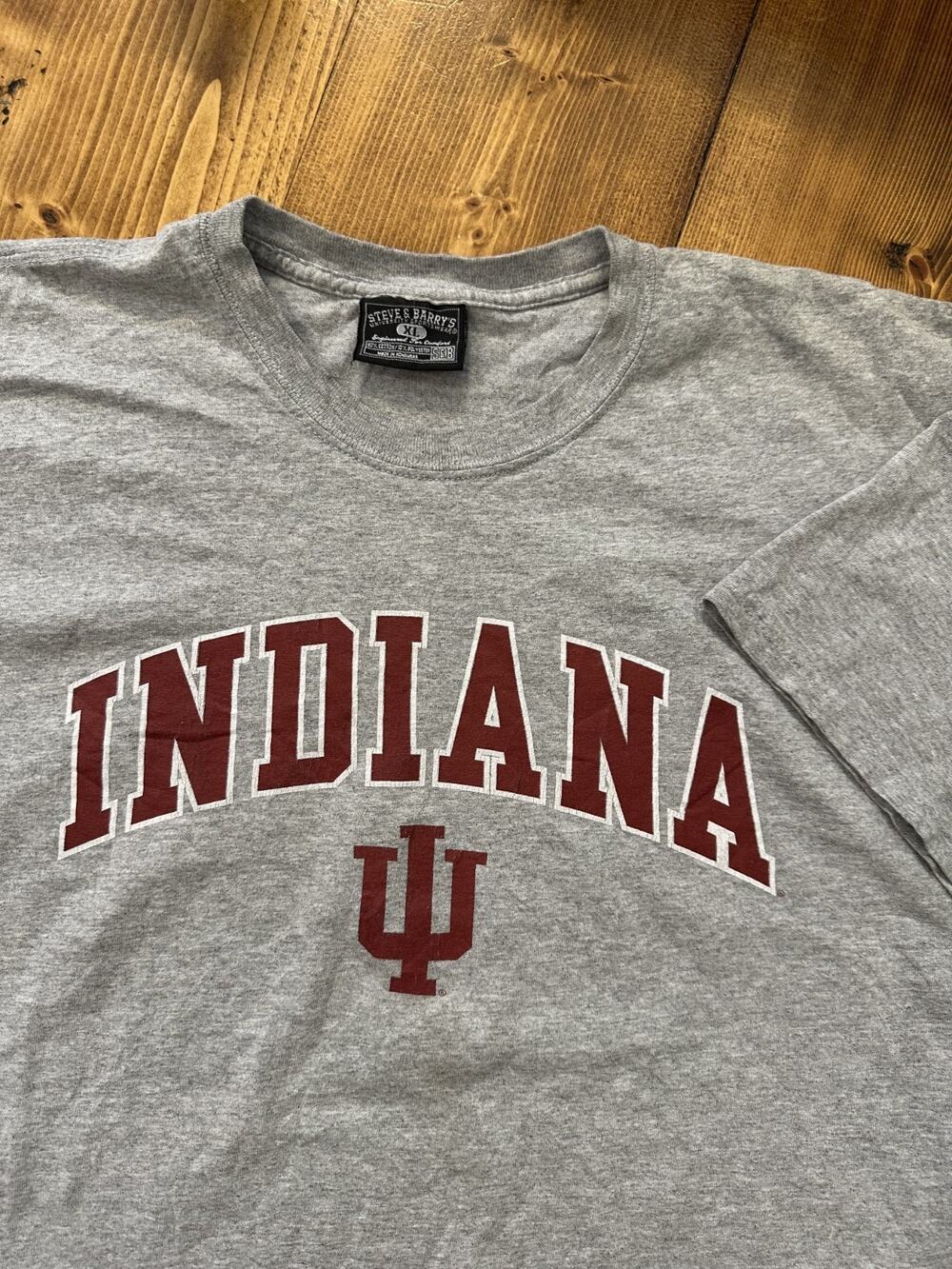 Indiana Hoosiers T-shirt NCAA Basketball College Steve & Barry’s Y2K XL Tee